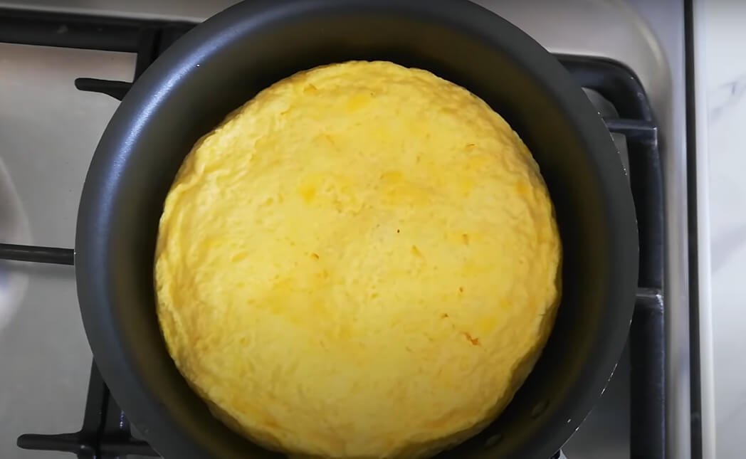 Classic Omelette Recipe cook