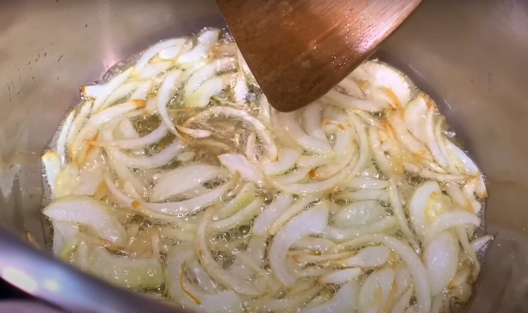 Classic Pilaf Recipe saute onion