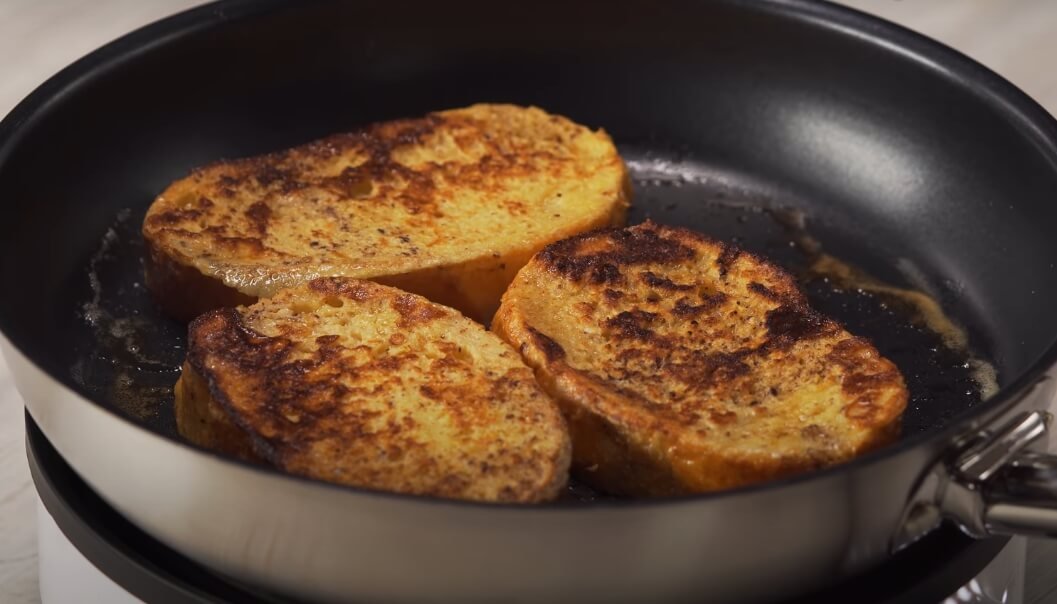 French Toast recipe fryon each side