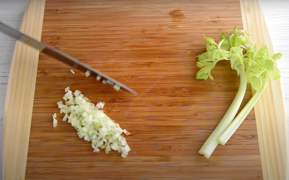 Spaghetti Bolognese recipe chop skins