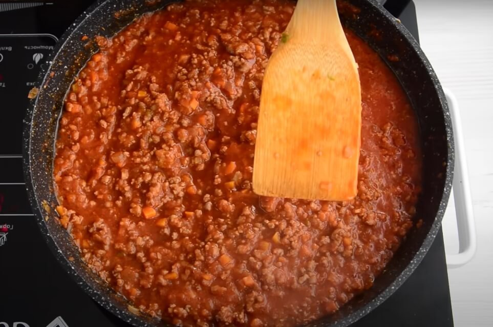 Spaghetti Bolognese recipe stir well