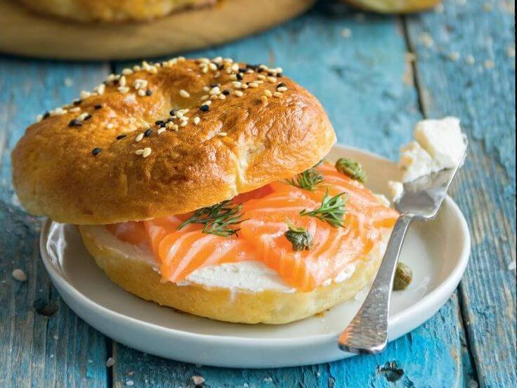 Bagels with cream cheese serve